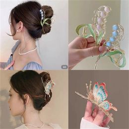 Clamps Painted Butterfly Hair Clips Women Fashion Claw Elegant Large Metal Crab Shark Clip Female Hair Accessories GC1755