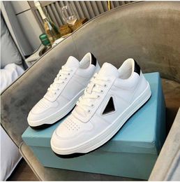 Scarpe casual da uomo Sneakers color block in pelle Scarpe da corsa Designer classico Moda Triangolo Logo Flat Street Coppia Donna 35-44