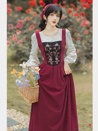 Casual Dresses Pastoral Style Retro Dress Vestidos De Fiesta Flower Embroidery Sweet Elegant Lady Lantern Sleeve Maxi Give Headscarves