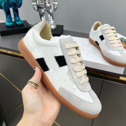 Top quality classic MM shoes retro designer margiela casual sports shoes for men and women flat wear-resistant sole simple design size 35-45