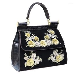 Evening Bags 2022 Classic Luxurious Embroidery Flower Frame Women Handbag And Purse Floral Crocodile Shoulder Totes Messenger Bag
