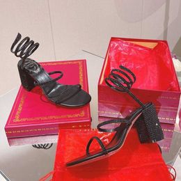 Cleo Kristalle verzierte Sandalen mit klobigen Absätzen, Strasssteine, schwarze Abendschuhe für Damen mit hohen Absätzen, 75 mm, Luxus-Designer-Wickelschuh