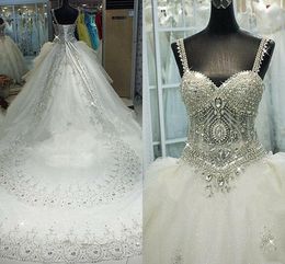 Wedding Beaded 2023 Kryształowe sukienki sukni ślubnej Strapy Spaghetti Ruffles Chapel Train A linia wykonana na zamówienie rozmiar plus rozmiar de novia