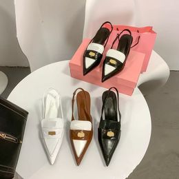 2022 designer pointed toe Cat heels sandals women luxury Leather fashion After strappy hollow out shoes lady Covered toe sexy Gold COINS decoration mid-heel sandal