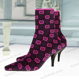 24SS Designer Damen Socken Gestrickte Stiefeletten High Heels Kurze Zehen Kleiner nackter Stiefel Spitze Sockenstiefeletten Größe 35-41