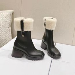 Stivali Chunky firmati 2022 Stivali da pioggia in lana d'agnello caldi e confortevoli con la taglia 35-40
