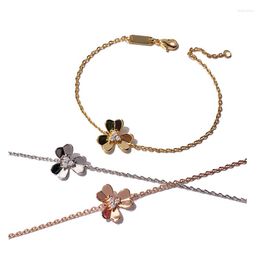 Bangle Exquisite Lucky Clover Bangles For Women Fashion Gold Color Bracelet Jewelry Accessories Wedding Party Female Fine Gift Z316