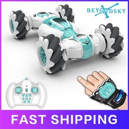 RC Stunt Car Gesture Induction Twisting Drift Off-Road Dancing Side Driving Remote Control Vehicle Toy Gift for Kids VS Q70 220315