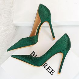 Dress Shoes Plus Size 34-43 Women Pumps Sexy Pointed Toe Green High Heels Fashion Office Lady Stilettos Bridal Wedding