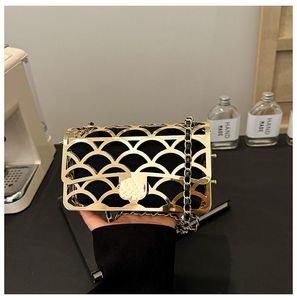 Luxurys Designer Cluth Bags Silver Evening Clutch Bag Fashion Luxury Party Purse Gold Metal Crossbody Shoulder Bag Femme Lipstick Pouch Wallets