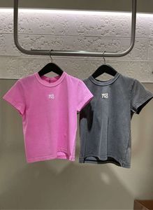 Kvinnor T-shirtdesigner för kvinnors skjortor Letter och Dot Fashion Tshirt med broderade bokstäver Summer Short Sleeved Tops Tee Woman Clothing S-L4364