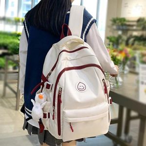 Skolväskor Lady Waterproof Kawaii College ryggsäck Girl Travel Trendy Nylon Book Bag Women Fashion Laptop Female Leisure Student