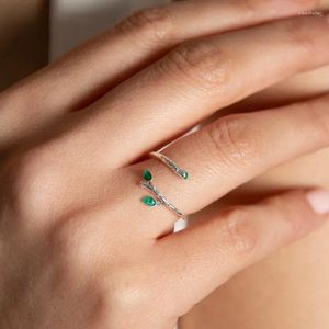 Cluster Rings Ivy Ring Justerbar Simple Dainty Sterling Silver Green Cz Leaf Handgjorda smycken Natur Minimalistisk födelsedagspresent till henne