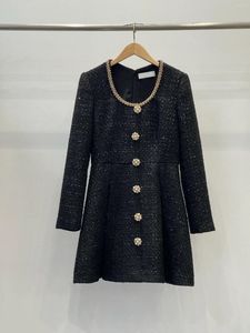 Casual Dresses Autumn and Winter Classic Black Diamond Decorated Round Neck Neck Long Sleeve Dress kjol Gold Collocation