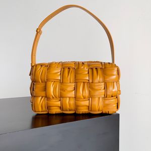 Kadın moda omuz çantası ünlü tasarımcı dokuma denetleyici çantası kadınların klasik portatif küçük sebze sepet çantası katı yay ve sonbahar tarzı bayanlar stil