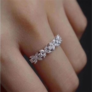 USA: s storlek 6-10 Handgjorda lyxsmycken 925 Sterling Silver Marquise Cut White Topaz Gemstones Women Wedding Flower Band Ring för LOV300O