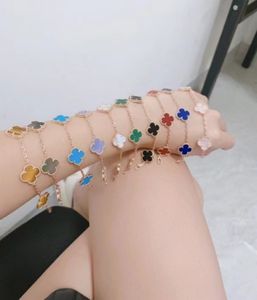 Elegant mother-of-pearl bracelets for men and women high quality gifts 18K gold-plated classic fashion glamour bracelets for four-leaf clover designer jewelry