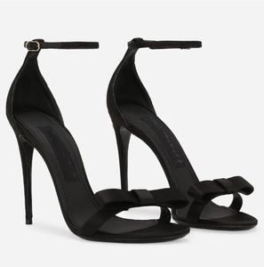 Verão elegante marca feminina keira sandálias sapatos cetim arco salto alto preto vermelho festa de casamento bombas gladiador sandalias com caixa.