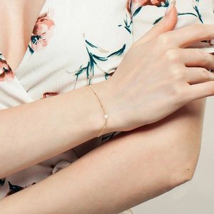 Strang ALLME 2024 Einzelne Imitationsperlen-Charme-Armbänder für Frauen 14K echtes vergoldetes Kupfer Großhandel Partyzubehör