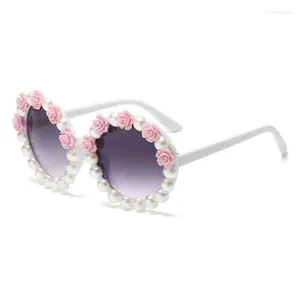 Sunglasses Pearl Women Goggle Vintage Flower Round Sun Glasses Female Designer Punk Eyewear Shades Oculos UV400