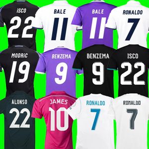 Real MadridS Club Full set soccer jerseys 16 17 18 BALE BENZEMA MODRIC Retro Vintage ISCO Maillot SERGIO RAMOS RONALDO FIGO kaka football shirts