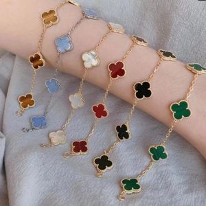 Luxury Designer 4 Four Leaf Clover Classic Charm Bracelets 18K Gold Plated Jewelry Elegant Mother-of-Pearl Bracelets For Women and Men