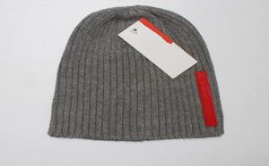 Moda unisex haft czaszki czaszki wiosna zima projektant hip hop swobodny czapka czapka gorros mężczyzn Kobietka kapelusz na świeżym powietrzu ciepłe be4620525