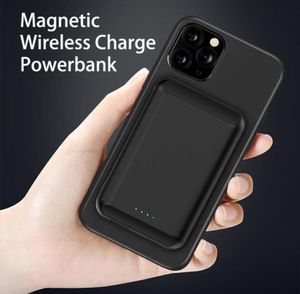 Telefon komórkowy Magnetyczna indukcja ładowania zasilania 5000MAH dla iPhone 12 Magsafe Qi bezprzewodowa ładowarka powerbank typec rechargeabl2665267