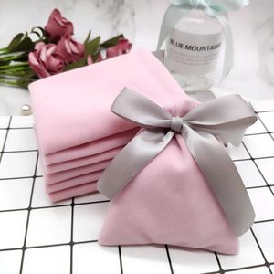 Ювелирные изделия 50pc 7x9cm Ювелирные украшения Veet Сумки с ленточными фланелевыми мешочками Свадебные конфеты Упаковка рождественские украшения дополнительная плата на заказ