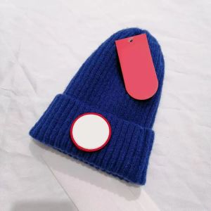 Berretto di design sportivo caldo Beanie/Skull Inverno Uomo Sci da donna Canada Atmosfera Design Sense Cappello con stampa a maglia 13 colori