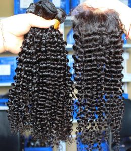7A Mongoliska kinky lockigt håravdelning 44 Silkbasstängning med hårbuntar 3st Curly Human Hair with Silk Stängning 4PCSLO4775357