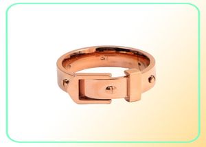 Luxury Fashion Luxury Designer Jewelry Punk Stainless Steel Rivet Ring Pyramid Rose Gold Lovers Rings for Women5647460