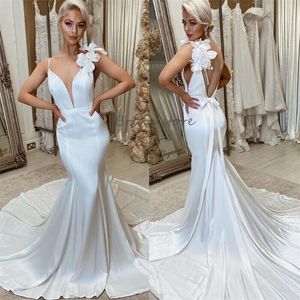 Boho Rustic Wedding Dress 2024 With Flowers Sexy White Mermaid Bohemian Beach Bride Dress Spaghetti Straps Backless Bridal Gowns Court Train Country robe de mariee