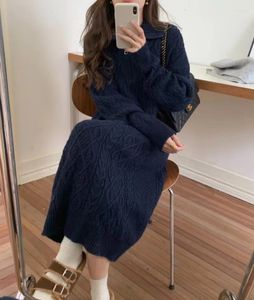Abiti casual 2024 Autunno Inverno maglione coreano formato libero moda donna abito manica lunga tinta unita cotone lavorato a maglia Maxi X8091