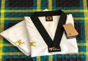 Nova chegada jcalicu mundo respirável uniformes de taekwondo alta qualidade super leve wt jcalicu taekwondo doboks7127909