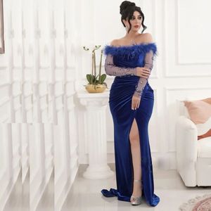 Feathers Crystal Elegant Dresses Off the Shoulder Mermaid Prom Dress 2024 Ruched Veet with Long Sleeve Formal Evening Party Gown 326