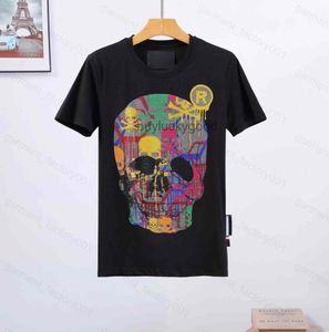 Factory Outlet Phillip Plain Men Designer PP Skull Diamond T Shirt Kort ärm Dollar Brown Bear Brand Tee O 1Q75 Philipps 38326520