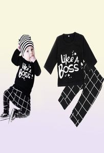 Vestiti appena nati Neonato Neonato Cotone Manica lunga Lettera Little Boss TShirt Pantaloni Bambini 2 pezzi Vestito Neonato Set di abbigliamento per ragazzi 21032976826