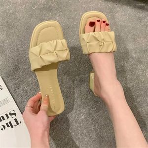 Sandały z paskiem szerokim obcasem dla dziewcząt Kobieta Flip Flip Flops Buty Sport Women Sneakers Ustrzega link VIP Season Sneskers