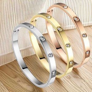 Designer Screw Bangle Bracelet Fashion Luxury Jewelrys Carer Original Trendy 18K Gold Diamond for Women Men Nail Bracelets Silver Jewelry Bracelet SKKS