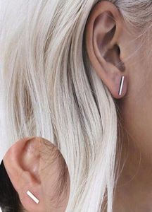 Moda wdzięczne kolczyki ze stopu pierścienia ucha kombinacja prostych jedno słowo kolczyki kształtu dla kobiet biżuteria modowa3689732