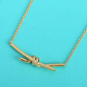 LM S Sterling Sier Necklace Designer Konsumera Charms South Plant Jewelry Nurse Gift Sailormoon V6ZV