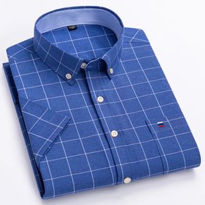 Moda masculina versátil manga curta camisa oxford único bolso no peito regularfit confortável algodão xadrez listrado camisas casuais 240102