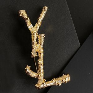 InLay Pearl Crystal Designer Brooch Women Letter Pin 18K Gold Gold Gold Broothes Pins Biżuter My Marry Party Gift Accesorie Back Stamp