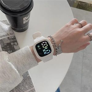 Wristwatches Fashion Digital Square Watch Luminous LED Dial Casual Multifunction Clock Rubber Strap Fashionable Waterproof For Women