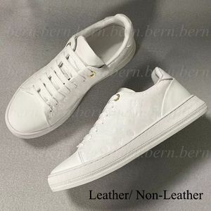 Leather/Non-Leather Fashion Women's White Casual Shoes Sneakers With Flower Logo for Couple Men Women EU35-41