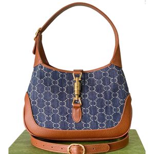 Jackie 1961 10A Designer axelväskor Män denim läderväska underarm Koppling stadspåsar Luxurys handväska kvinnors armhåle crossbody tote halvmåne varumärke grossist