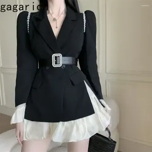 Abiti da lavoro Gagarich Temperamento coreano Cravatta in vita Giacca sottile Abito alto gonfio Abito a due pezzi Donna Autunno Stile 2024 Abbigliamento