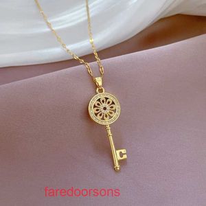 TifannisSM Pendant Necklac Best Sell Birthday Christmas Gift Titanium Steel Key Flower Core Luxurious Temperament Internet Celebrity Samma