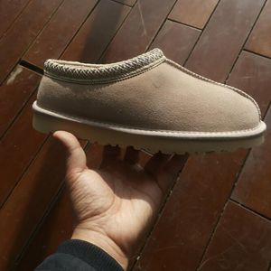 Pantofole Tasman Tazz seme di senape Ciabatte in pelliccia di castagno Pelle di pecora Classica Ultra Mini Stivali con plateau Stivali invernali da donna Scarpe slip-on da uomo Tomaia in pelle scamosciata Lana Autunno Tasman